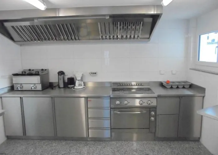 Weideli By Interhome Apartamento Saas-Grund